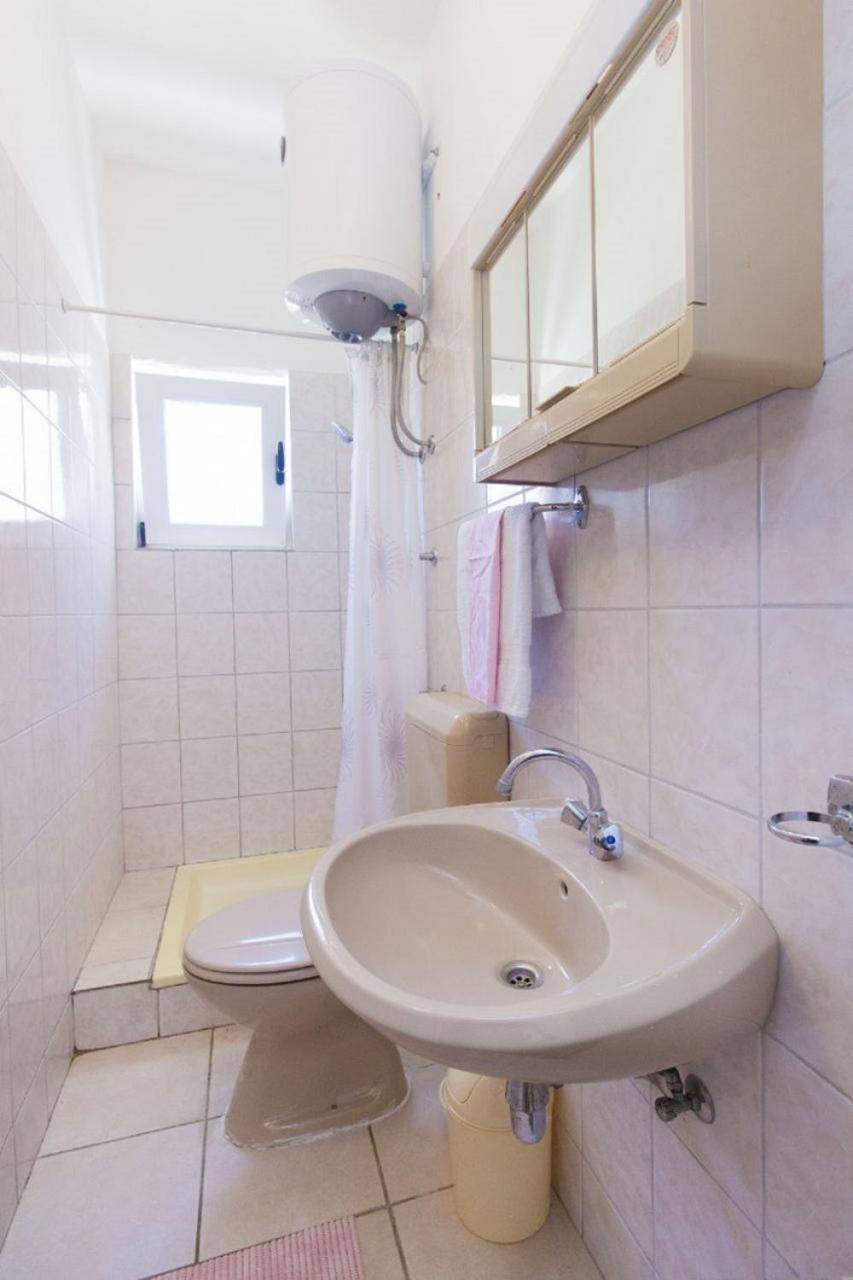 Apartments Vince Primosten Ngoại thất bức ảnh